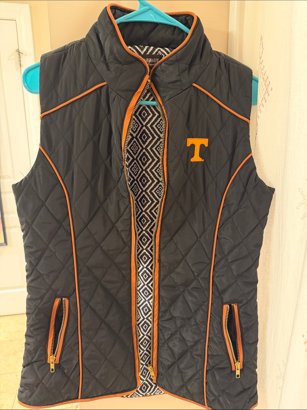 Tennessee Gameday Couture Quilted Vest Black
